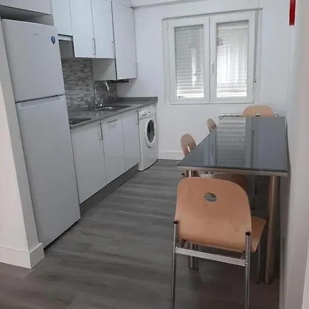 Apartment Reconquista 1 *